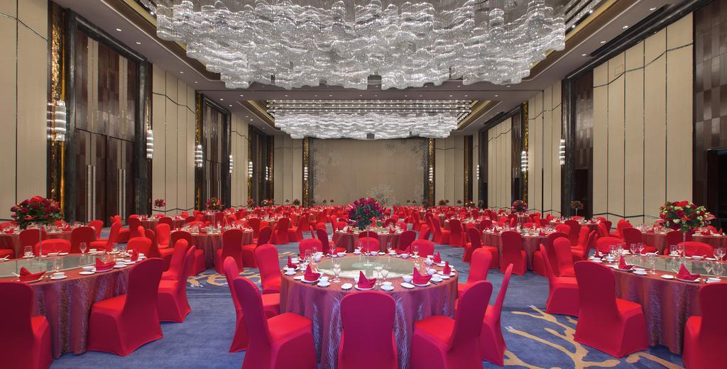Hotel Pullman Yantai Center Exterior foto