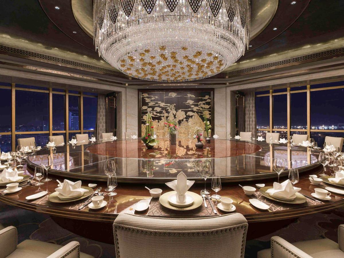 Hotel Pullman Yantai Center Exterior foto