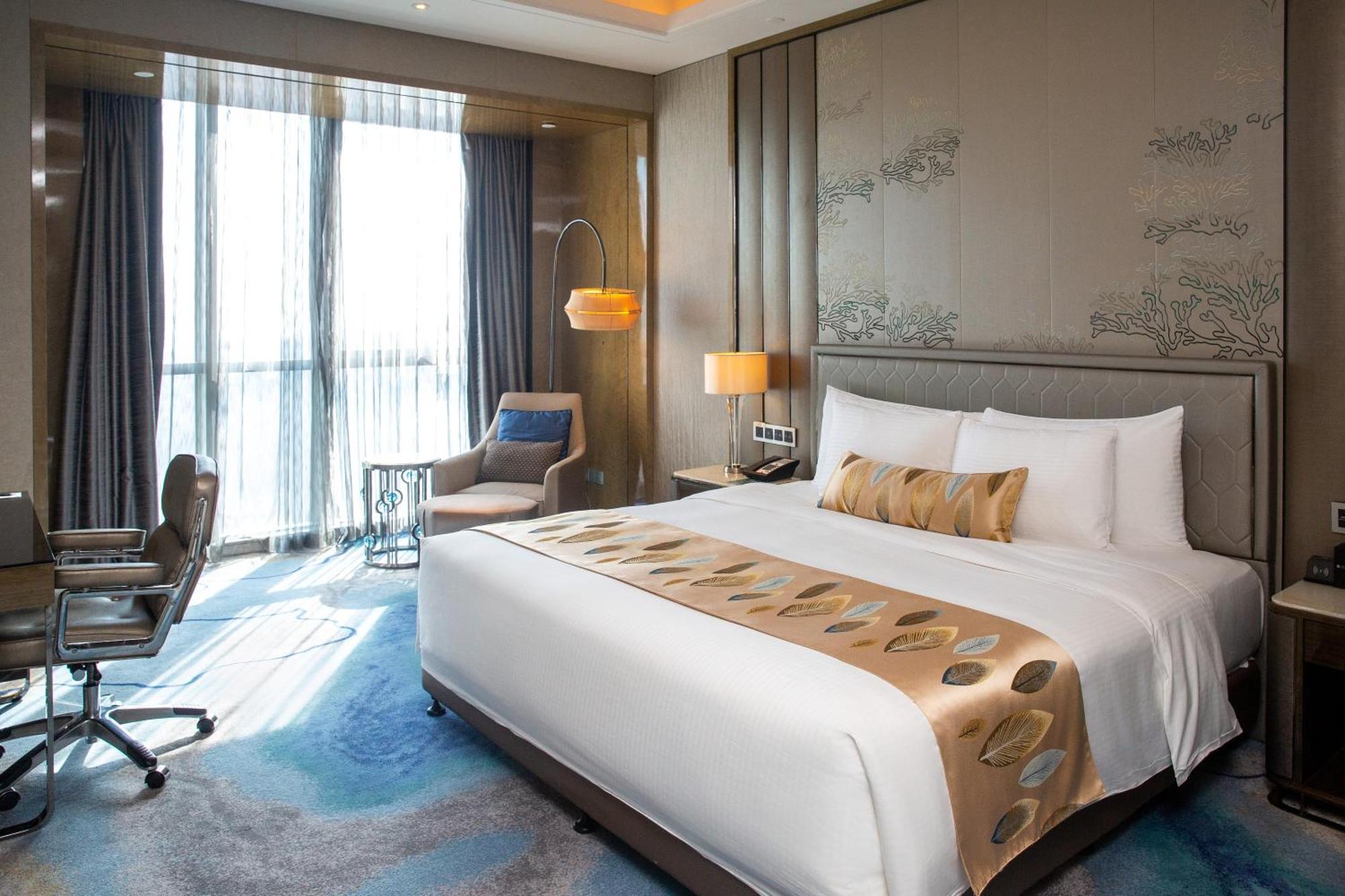 Hotel Pullman Yantai Center Exterior foto